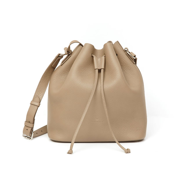 LADIES LARGE BUCKET BAG