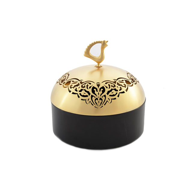 PIERCED DOME BOX SHORT