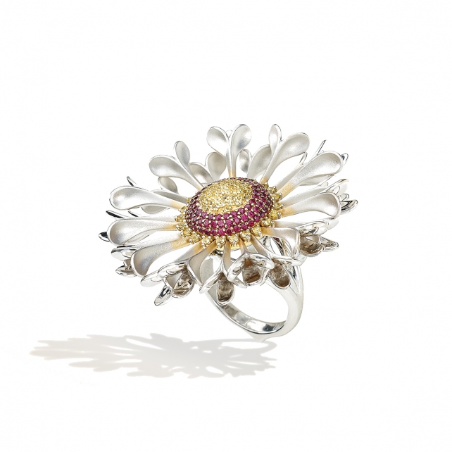 RUBY BLANKET FLOWER RING