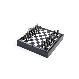 CHESS SET